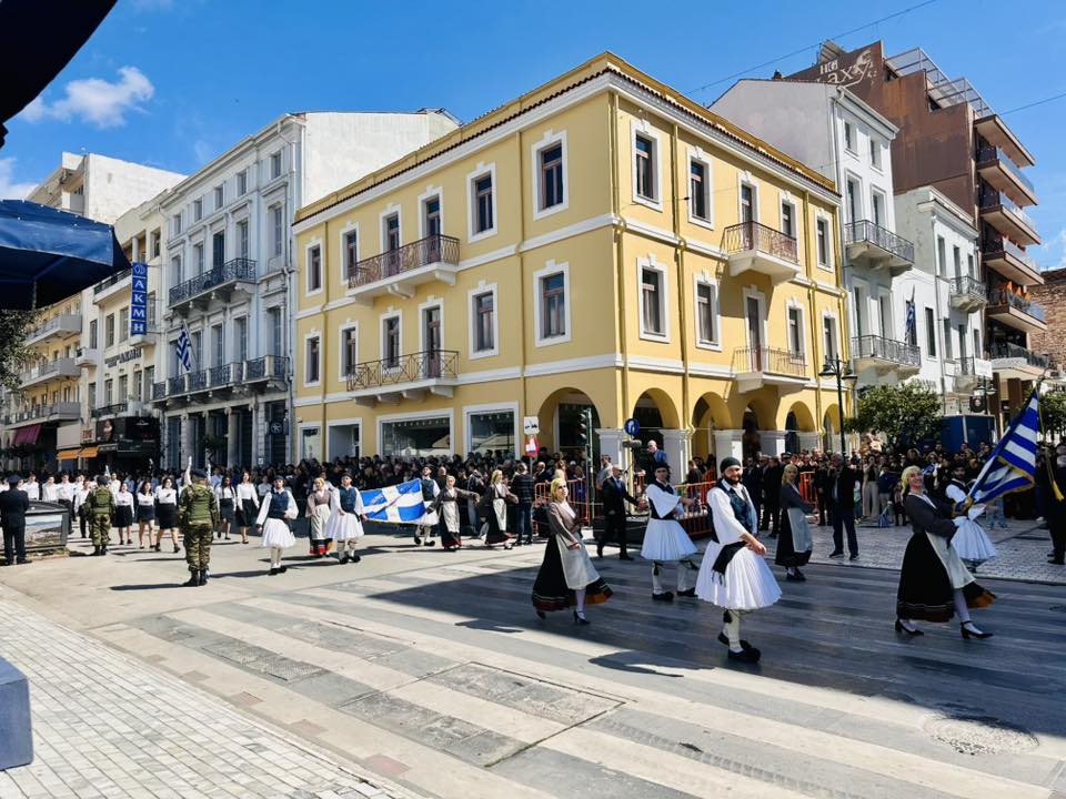 Το Πανεπιστήμιο Πατρών στην παρέλαση της 25ης Μαρτίου, ζωντανή συνέχεια των ιδανικών της ελευθερίας και της δημοκρατίας