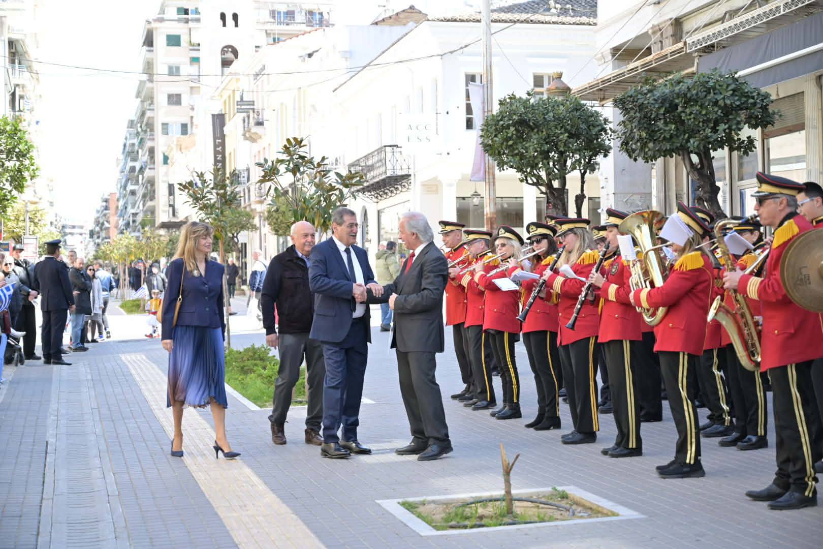 Με μήνυμα αγώνα και ελπίδας η παρουσία Σαμούρη – Πελετίδη στους εορτασμούς της 25ης Μαρτίου