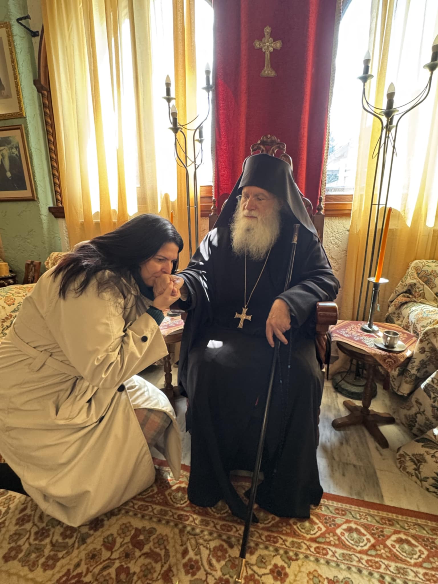 Η μαρτυρία που συγκλόνισε την ψυχή μου στο Τρίκορφο,όταν ο Σταυρός  «μίλησε» και η παράλυση υποχώρησε