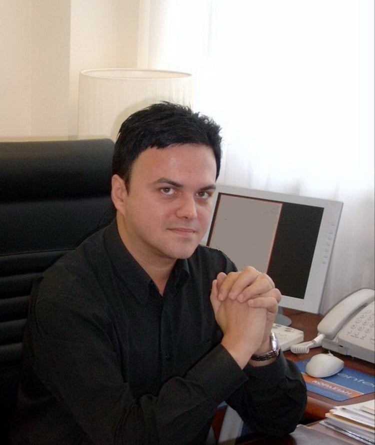 Δημήτρης Π. Κρανιώτης στο “π”, ανάμεσα στην ιατρική και την ποίηση, ο λόγος γίνεται ύπαρξη