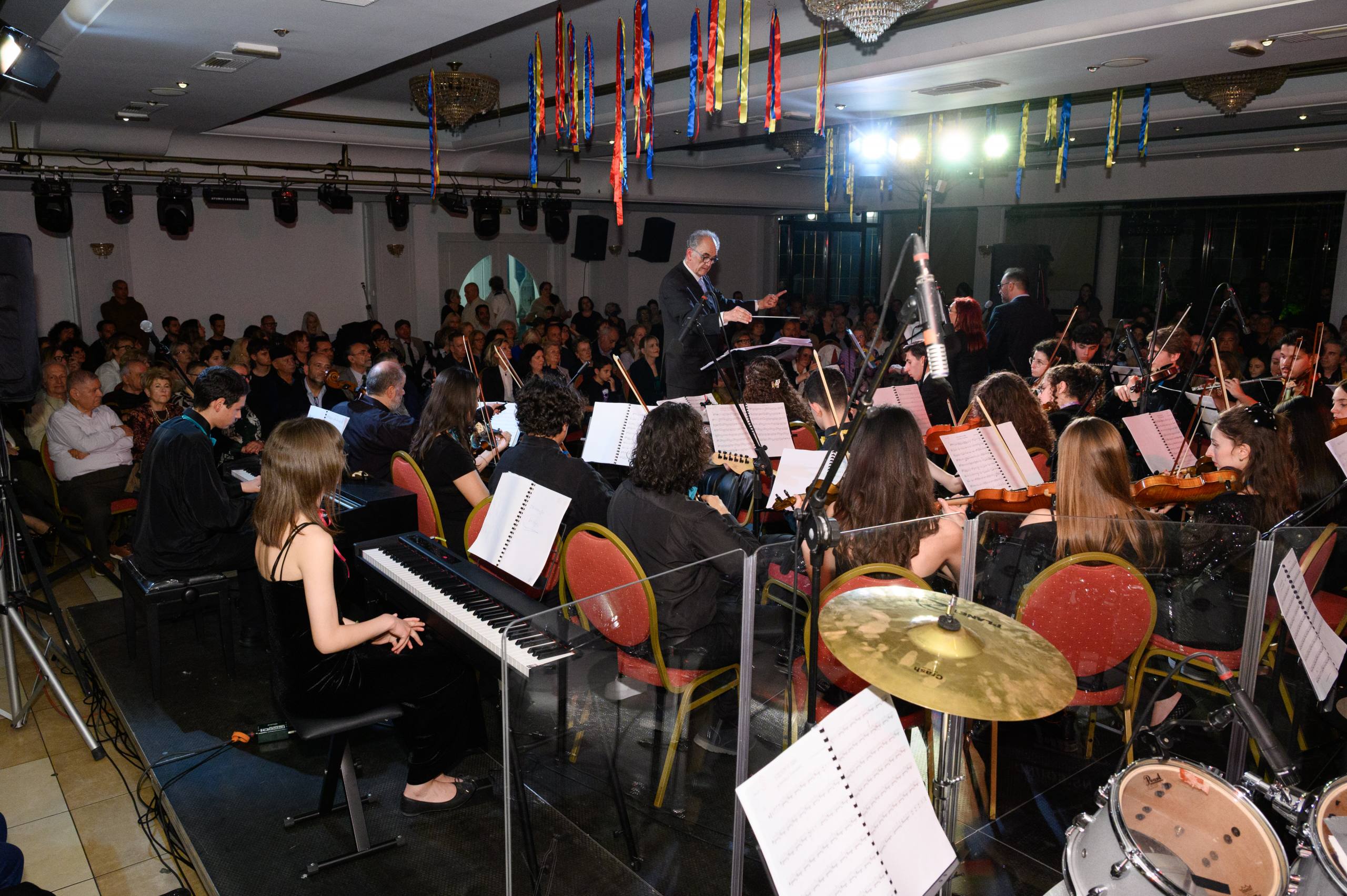 Θρίαμβος για τη “Youth Orchestra Patras” στις «Νότες Ρομαντισμού και Νοσταλγίας» από το “Patrinorama Hellenic”