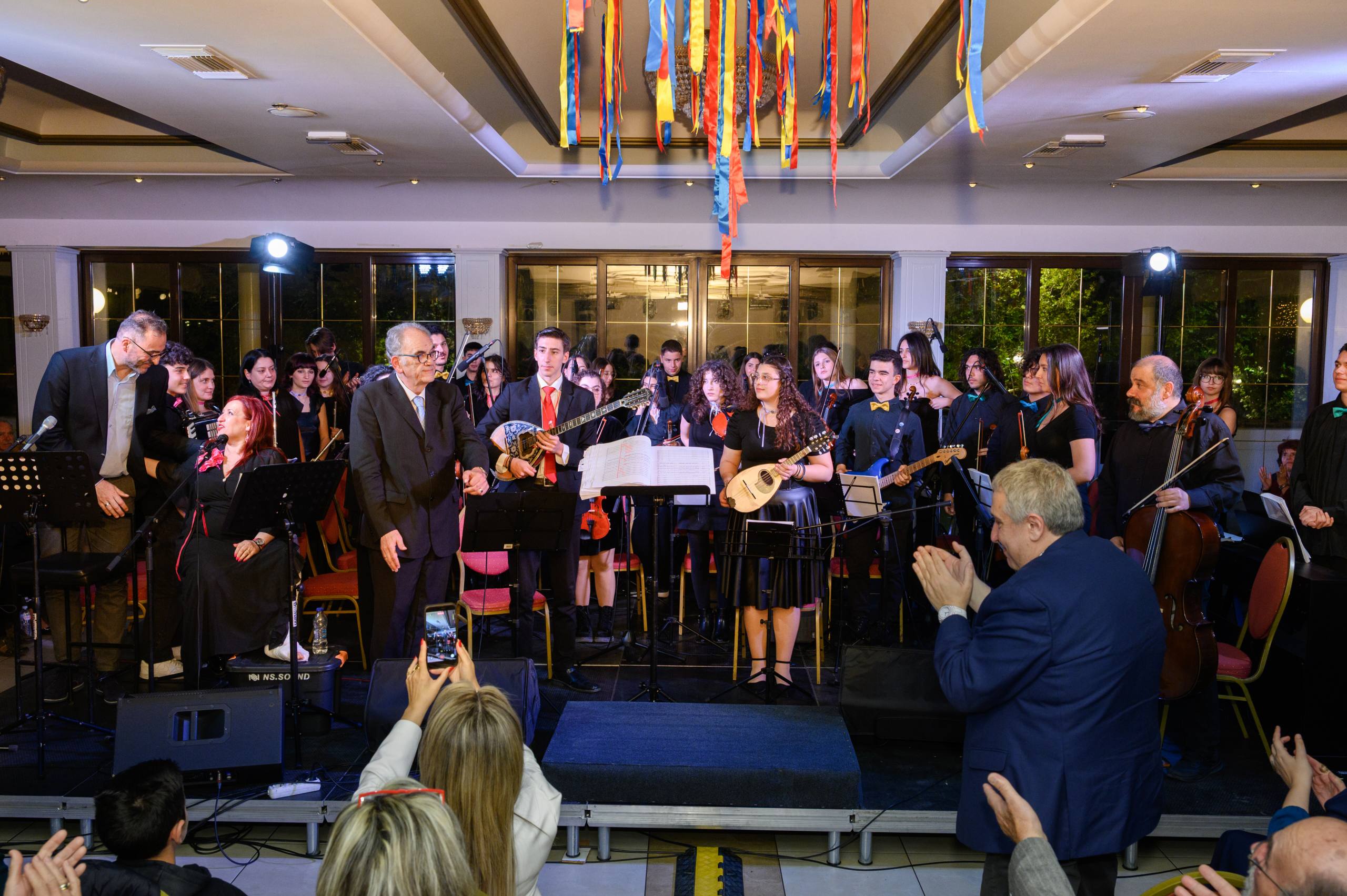 Θρίαμβος για τη “Youth Orchestra Patras” στις «Νότες Ρομαντισμού και Νοσταλγίας» από το “Patrinorama Hellenic”