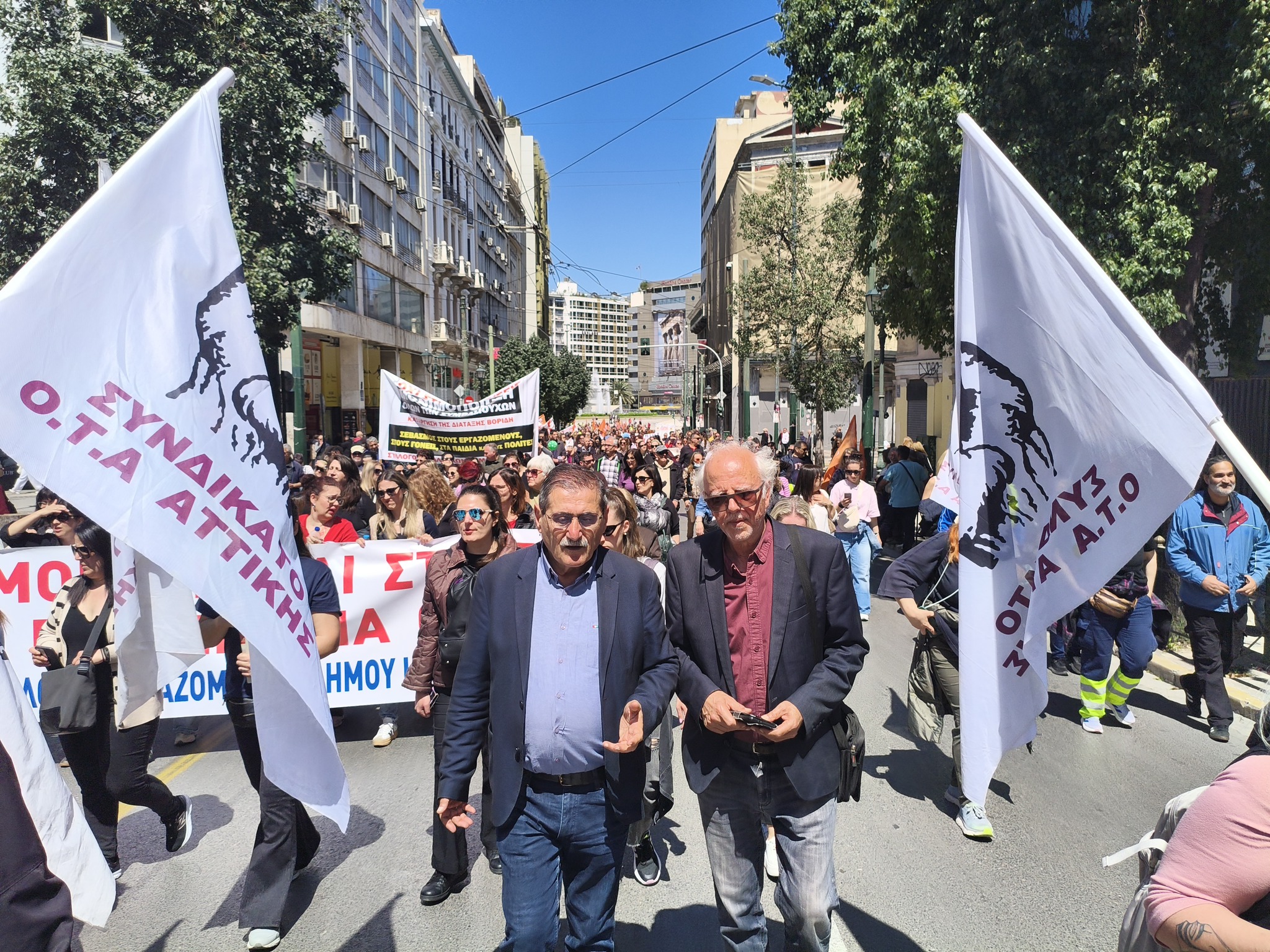 Οι εργαζόμενοι του Δήμου Πατρέων στέλνουν μήνυμα μονιμοποίησης στην Αθήνα στην πρώτη γραμμή η Δημοτική Αρχή