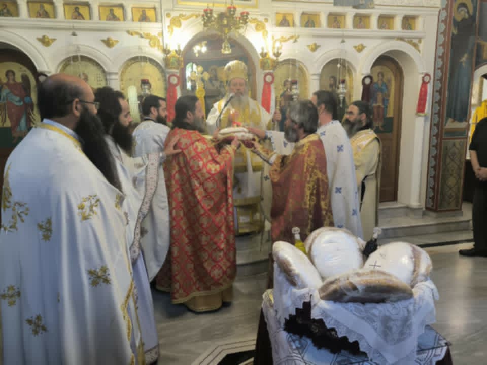 Με πίστη και συγκίνηση η Ιερά Πανήγυρις του Αγίου Θεράποντος στο νοσοκομείο «Άγιος Ανδρέας»