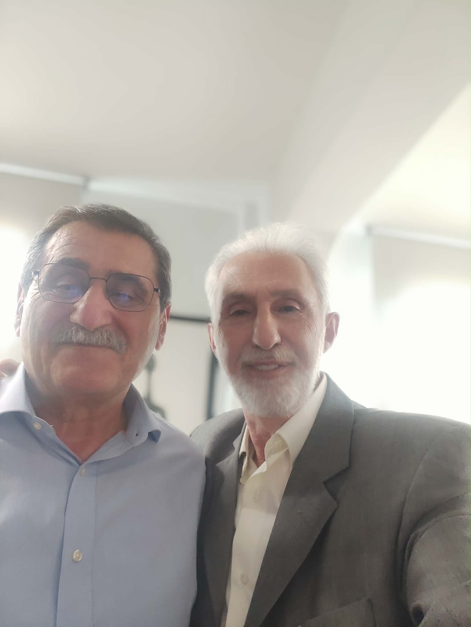 Στις ρίζες της μνήμης και της ποίησης, ο Γιώργος Ανωγειάτης ανοίγει την ψυχή του στο “π”