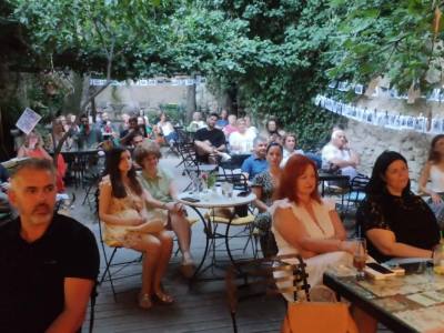 Εκεί που ανθίζουν τα Χρυσάνθεμα – Παρουσίαση βιβλίου στο Πολύεδρο