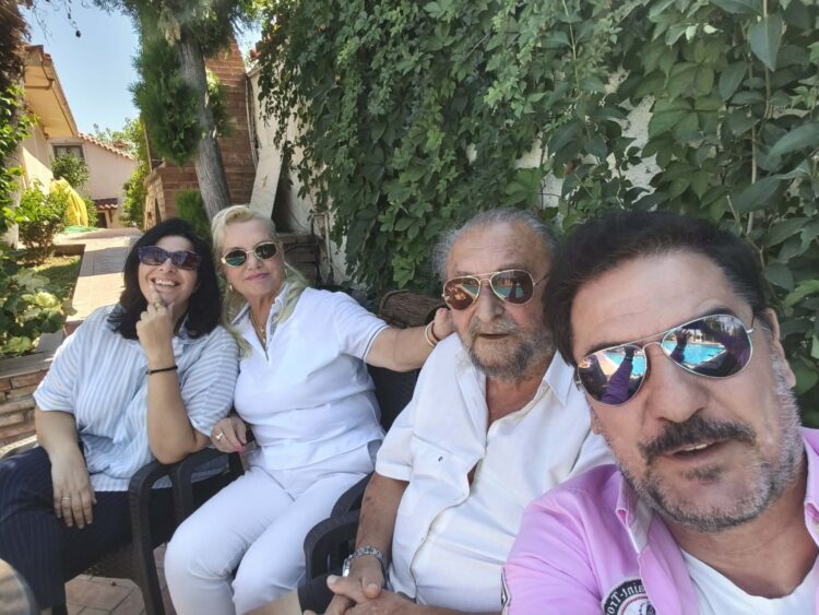 Ευάγγελος Γιαμούρης, ο Έλληνας τενόρος  που κάνει τη μουσική, γέφυρα του κόσμου μιλάει στο «π»