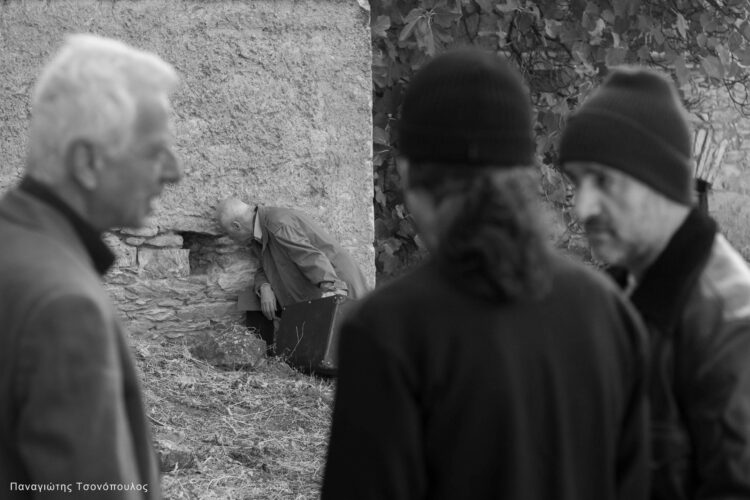 «Δαιμόνια στο ρέμα»: όταν ο Παπαδιαμάντης γίνεται ζωντανή σκηνική εμπειρία