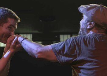 Θεατρική Παράσταση ”Τρία σανίδια, δυο πρόσωπα, ένα πάθος” στο Θέατρο Act